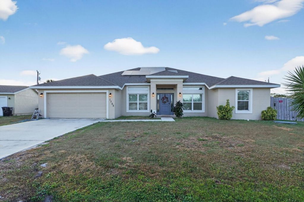 1702 SW Gloria Ln, Port Saint Lucie, FL 34953 Photo