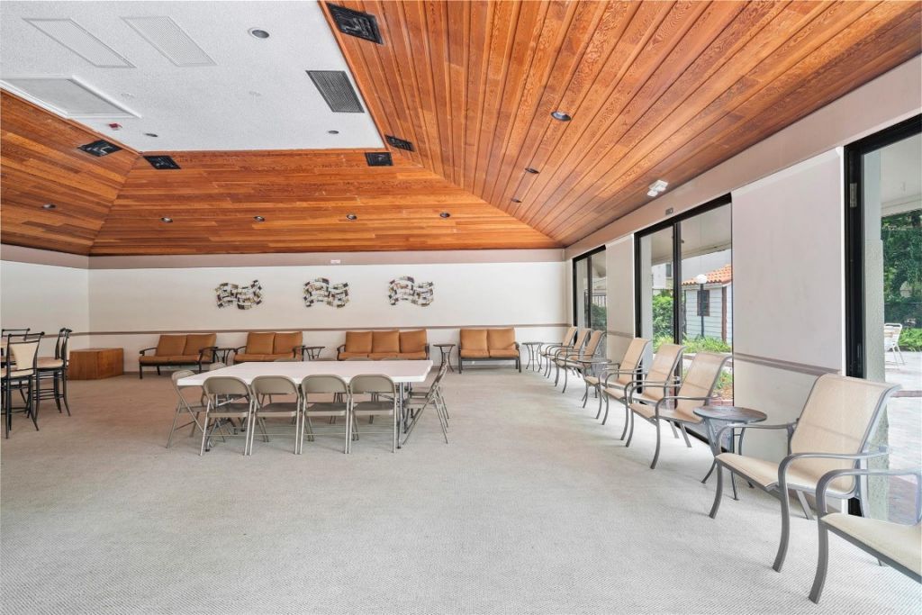 8437 Forest Hills Drive, Unit 203, Coral Springs, FL 33065 Photo