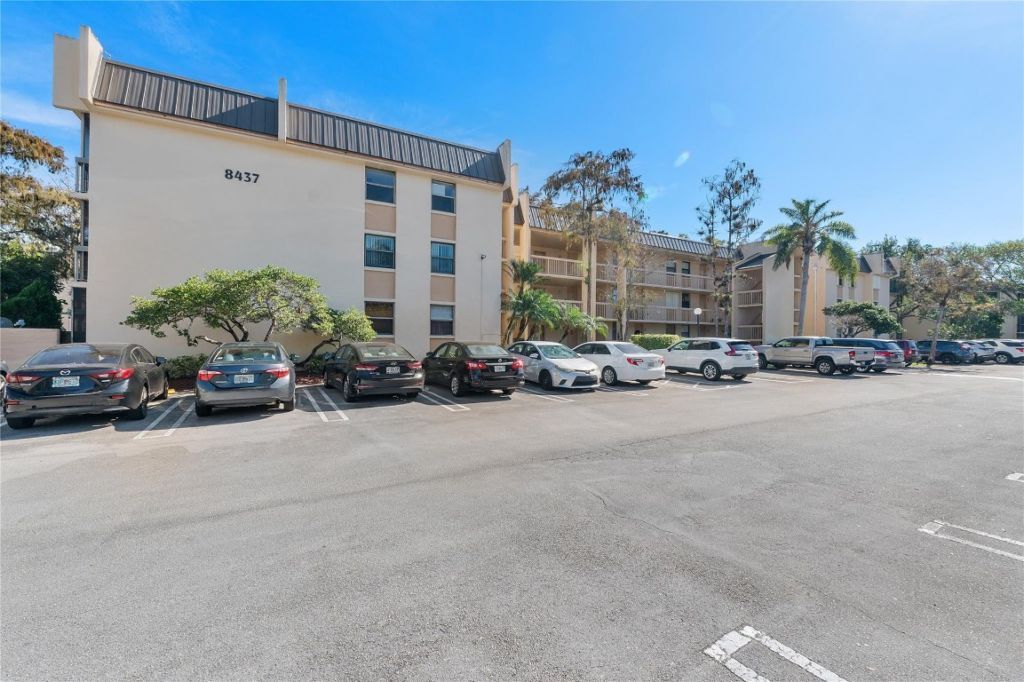 8437 Forest Hills Drive, Unit 203, Coral Springs, FL 33065 Photo