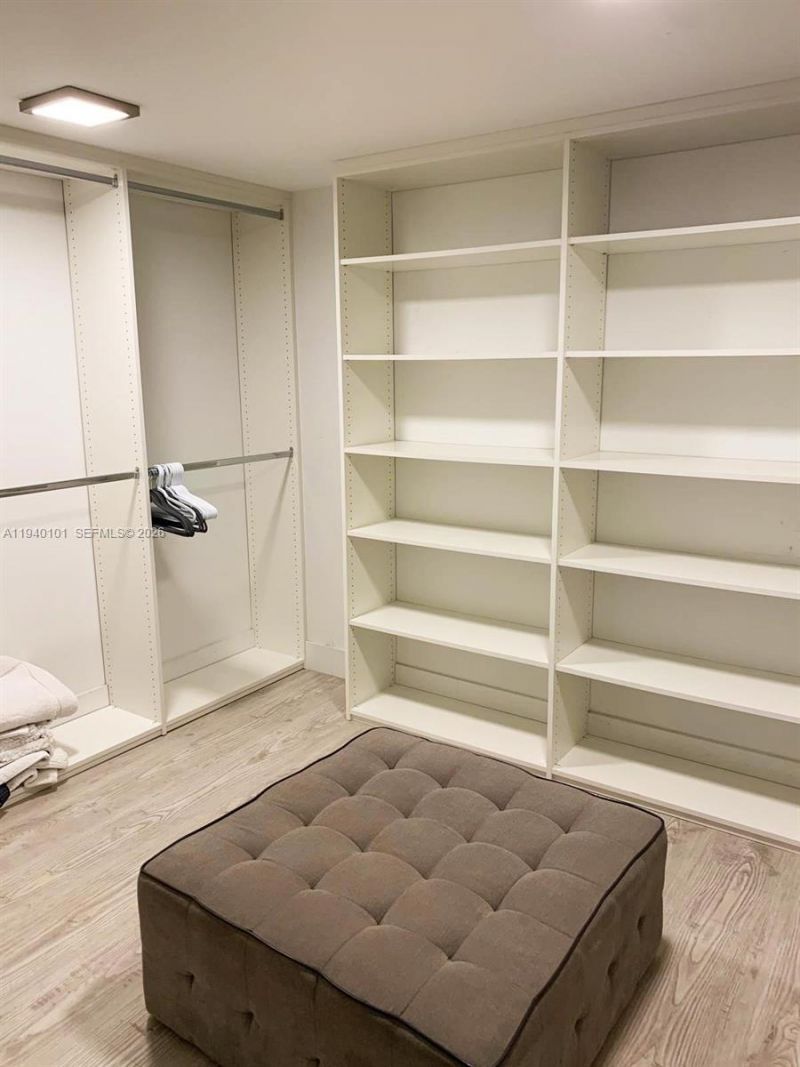 400 Sunny Isles Blvd , Unit 1120, Sunny Isles Beach, FL 33160 Photo