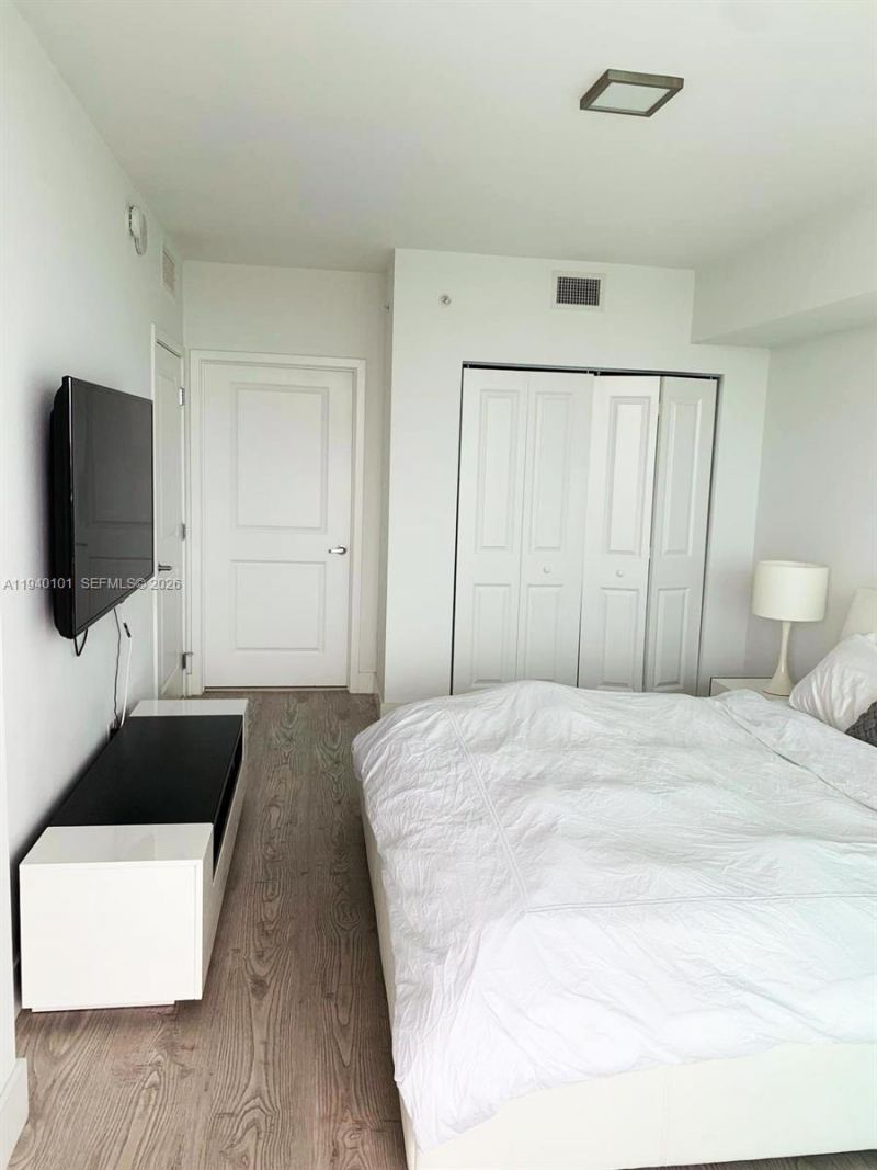 400 Sunny Isles Blvd , Unit 1120, Sunny Isles Beach, FL 33160 Photo