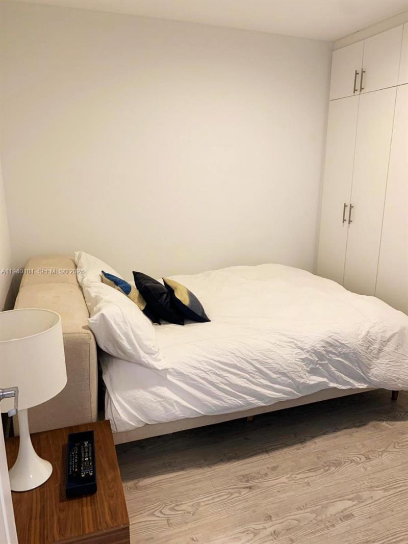 400 Sunny Isles Blvd , Unit 1120, Sunny Isles Beach, FL 33160 Photo