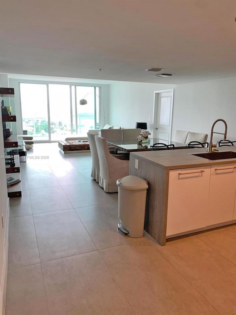 400 Sunny Isles Blvd , Unit 1120, Sunny Isles Beach, FL 33160 Photo