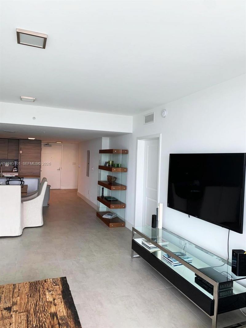 400 Sunny Isles Blvd , Unit 1120, Sunny Isles Beach, FL 33160 Photo