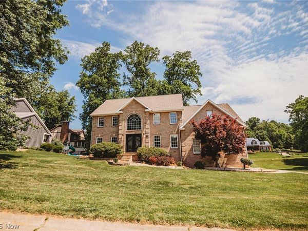 5123 Glenbrook Drive, Vienna, WV 26105