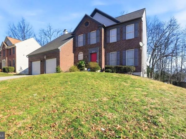 6203 WOOD POINTE DRIVE, GLENN DALE, MD 20769
