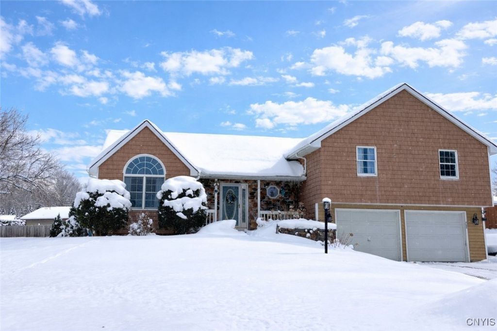 9111 Birch Circle, Marcy, NY 13403 Main Photo