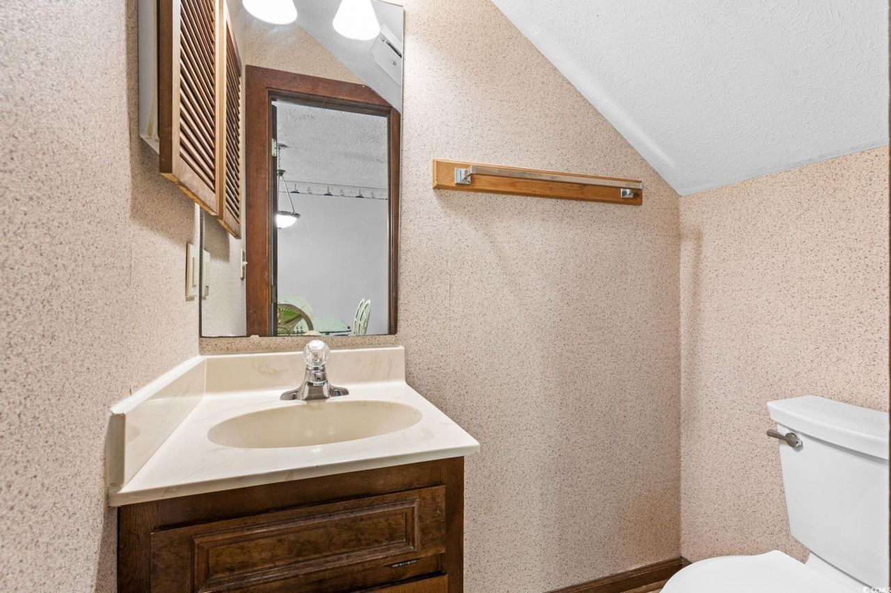 307 70th Ave. N Photo 19