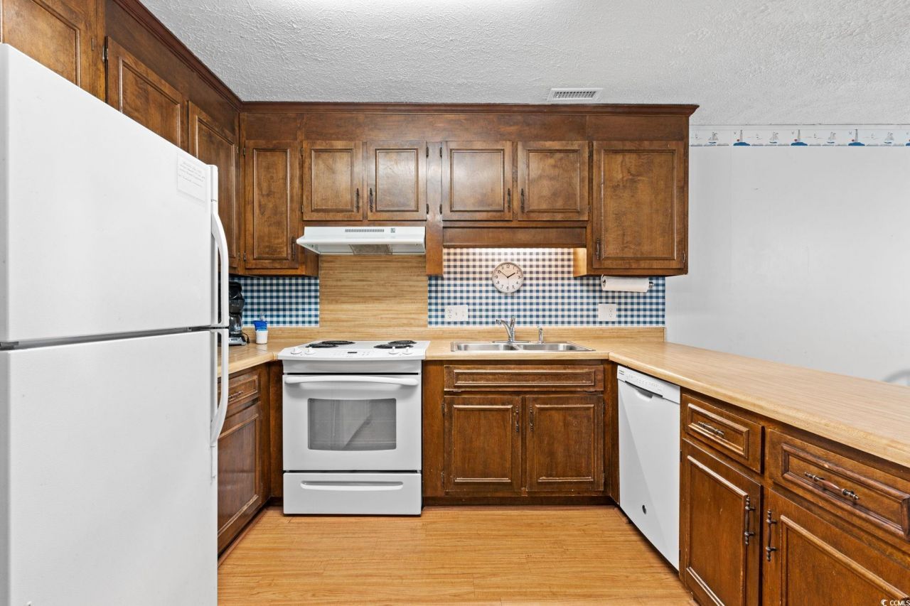 307 70th Ave. N Photo 22