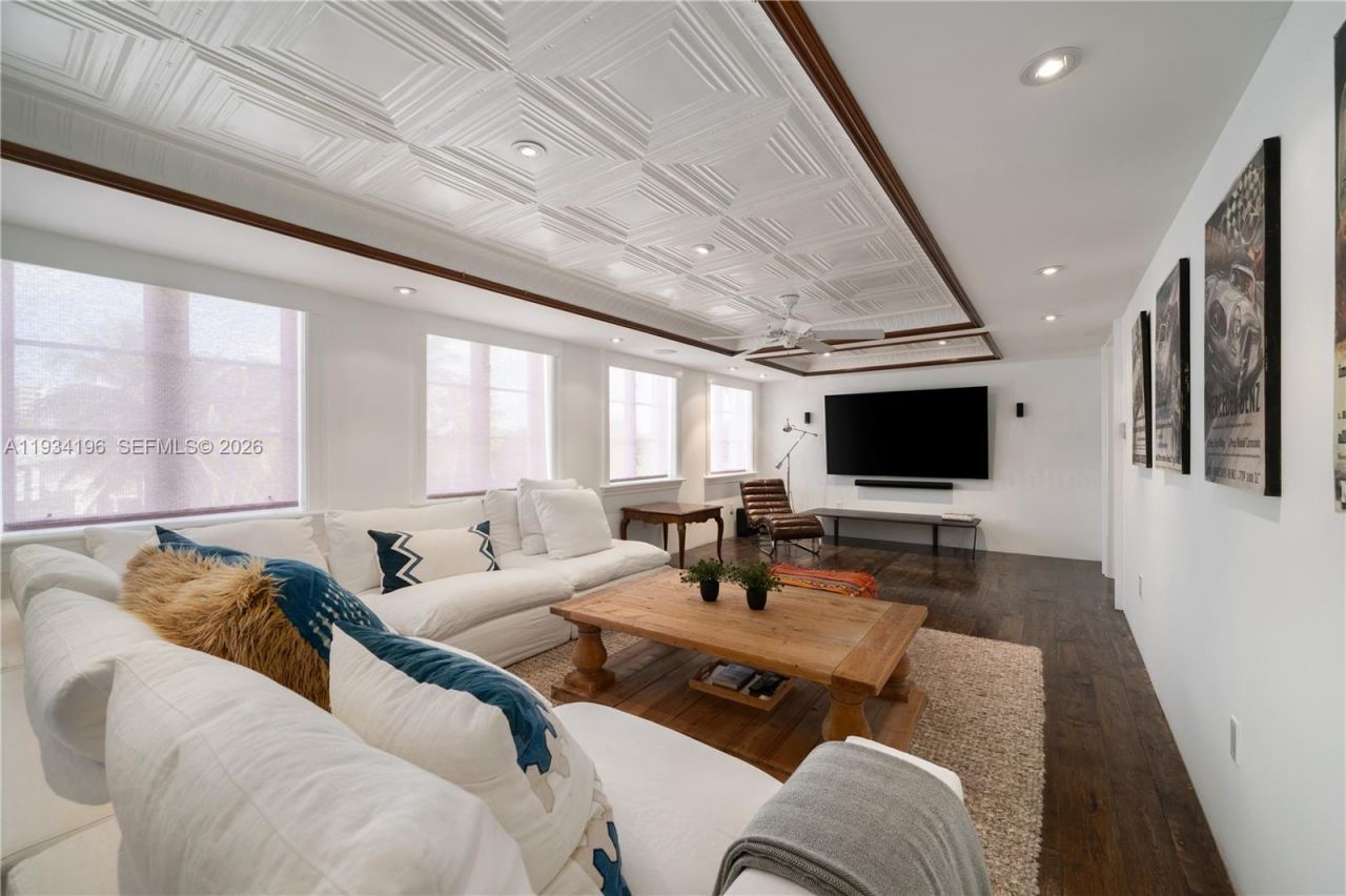 100 Cape Florida Dr, Key Biscayne, FL 33149 Photo