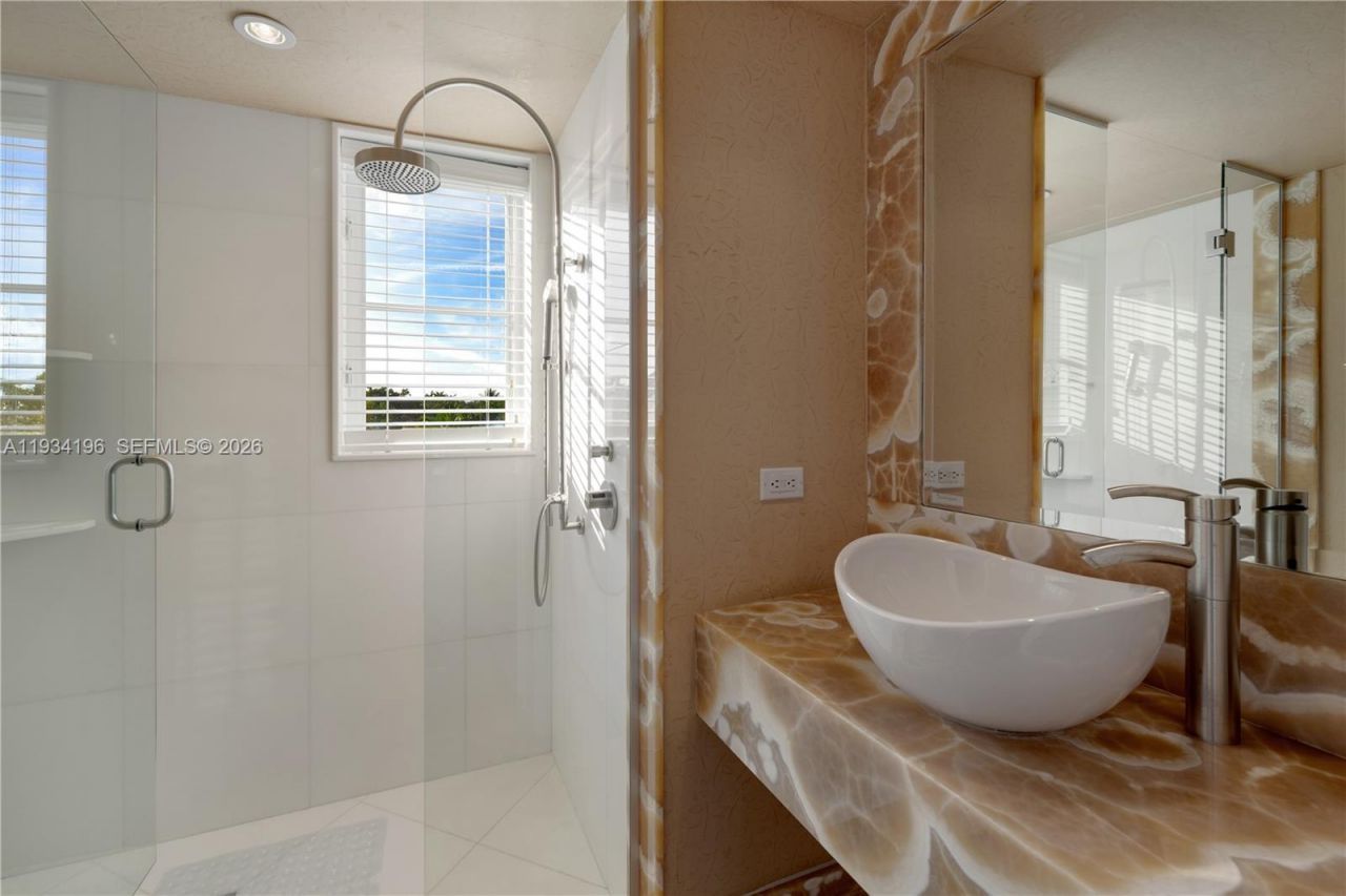 100 Cape Florida Dr, Key Biscayne, FL 33149 Photo