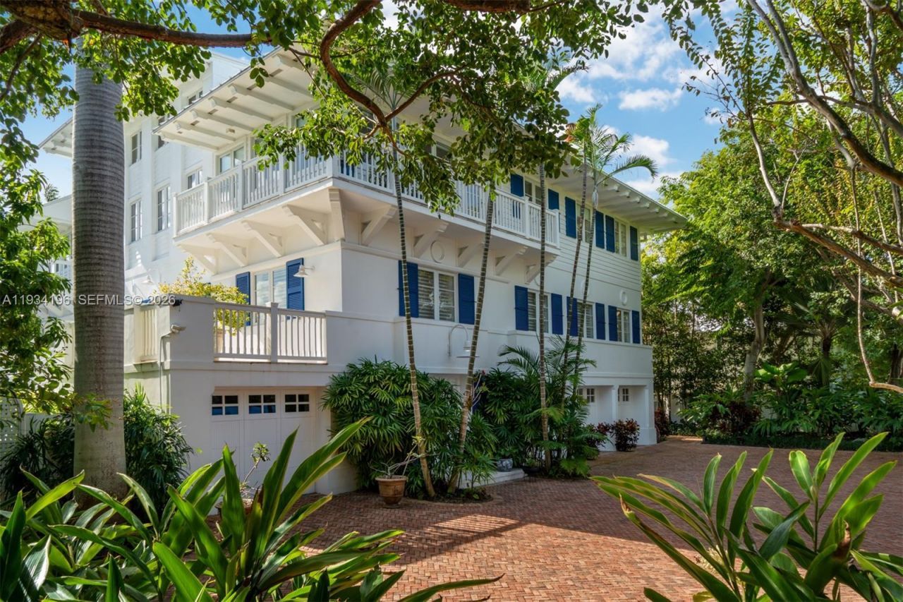 100 Cape Florida Dr, Key Biscayne, FL 33149 Photo