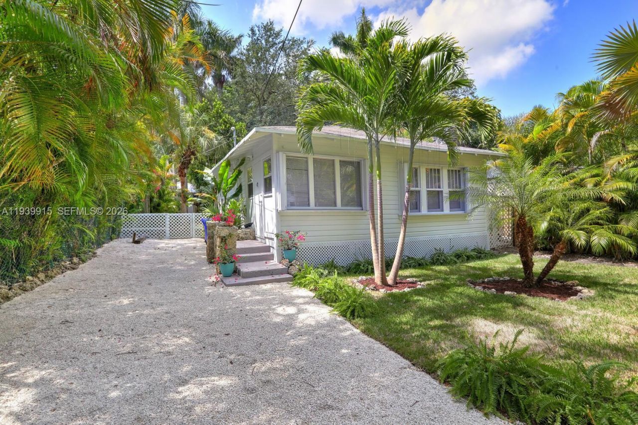 3660 Poinciana Ave, Coconut Grove, FL 33133 Photo