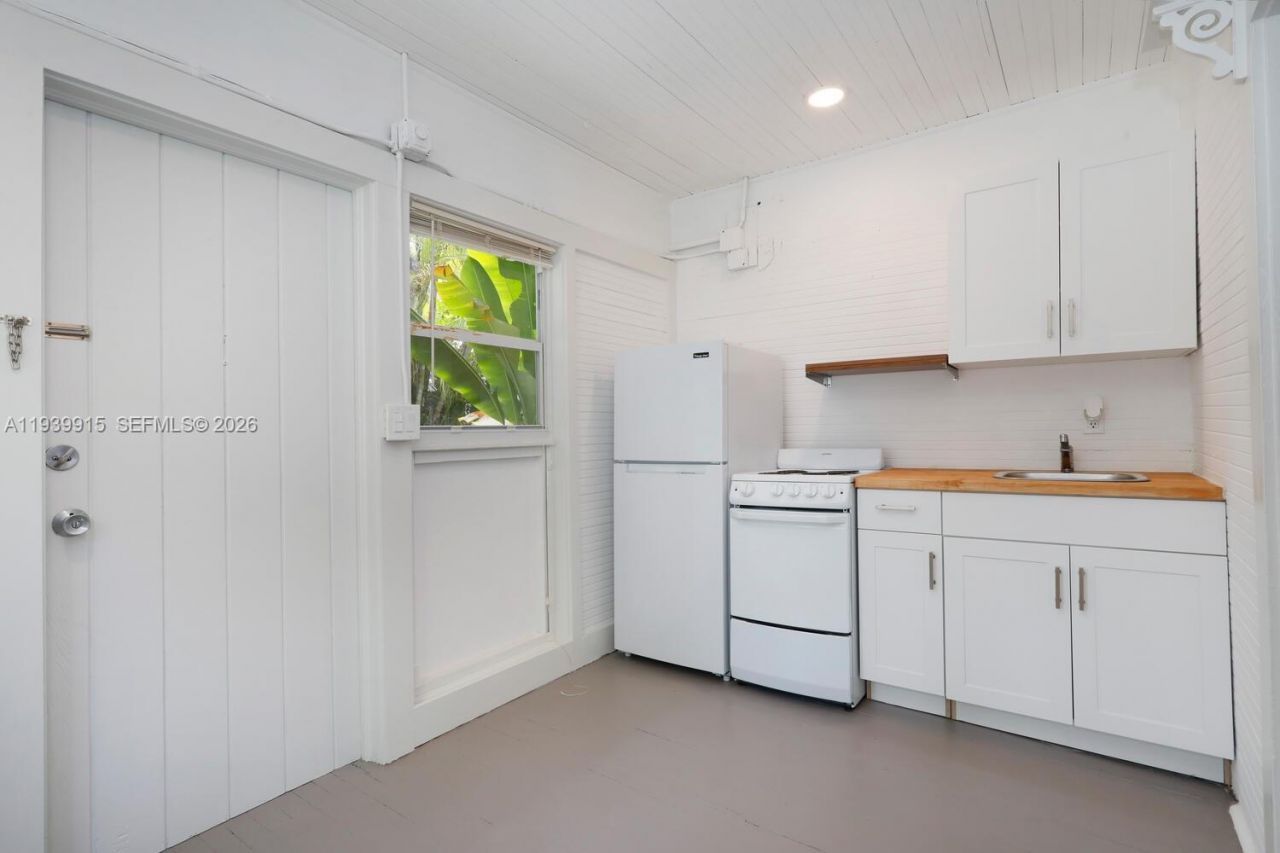3660 Poinciana Ave, Coconut Grove, FL 33133 Photo