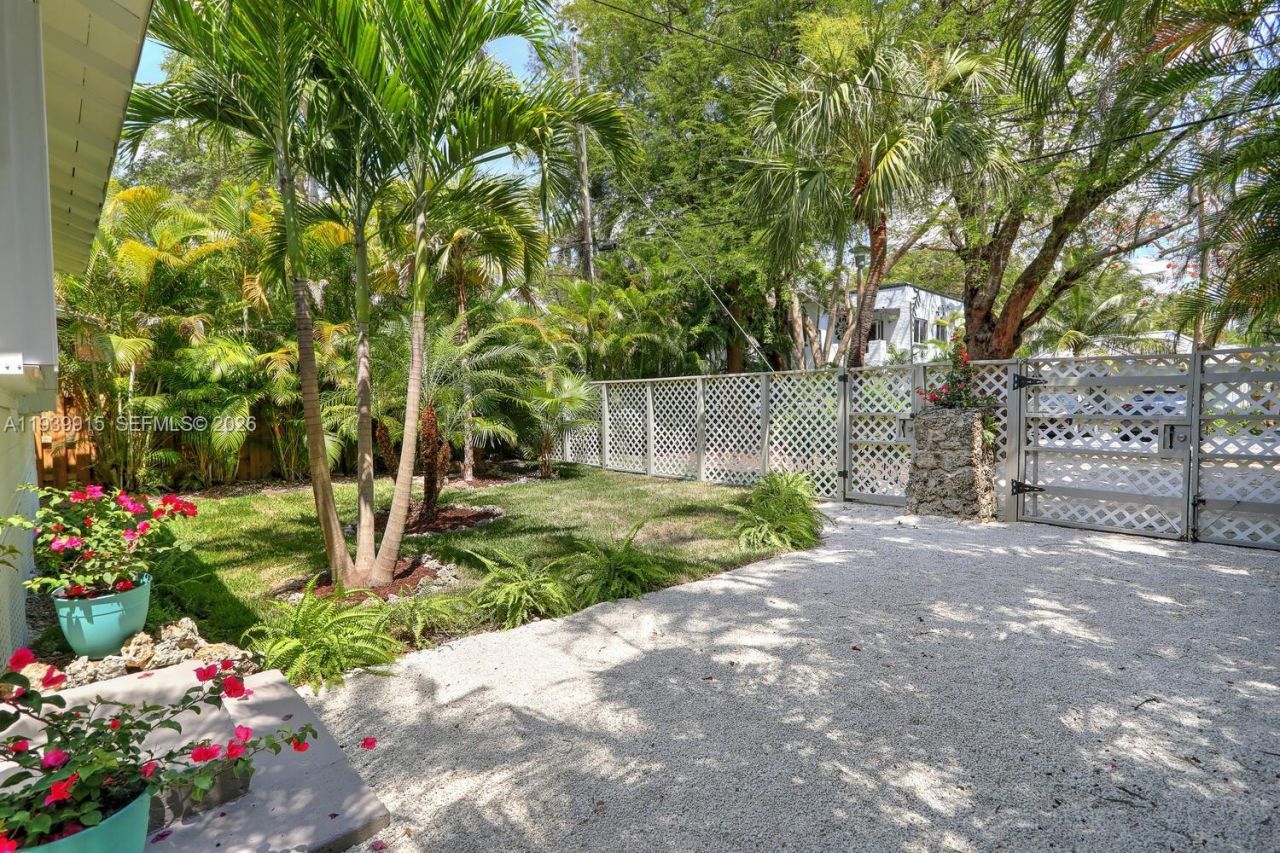 3660 Poinciana Ave, Coconut Grove, FL 33133 Photo