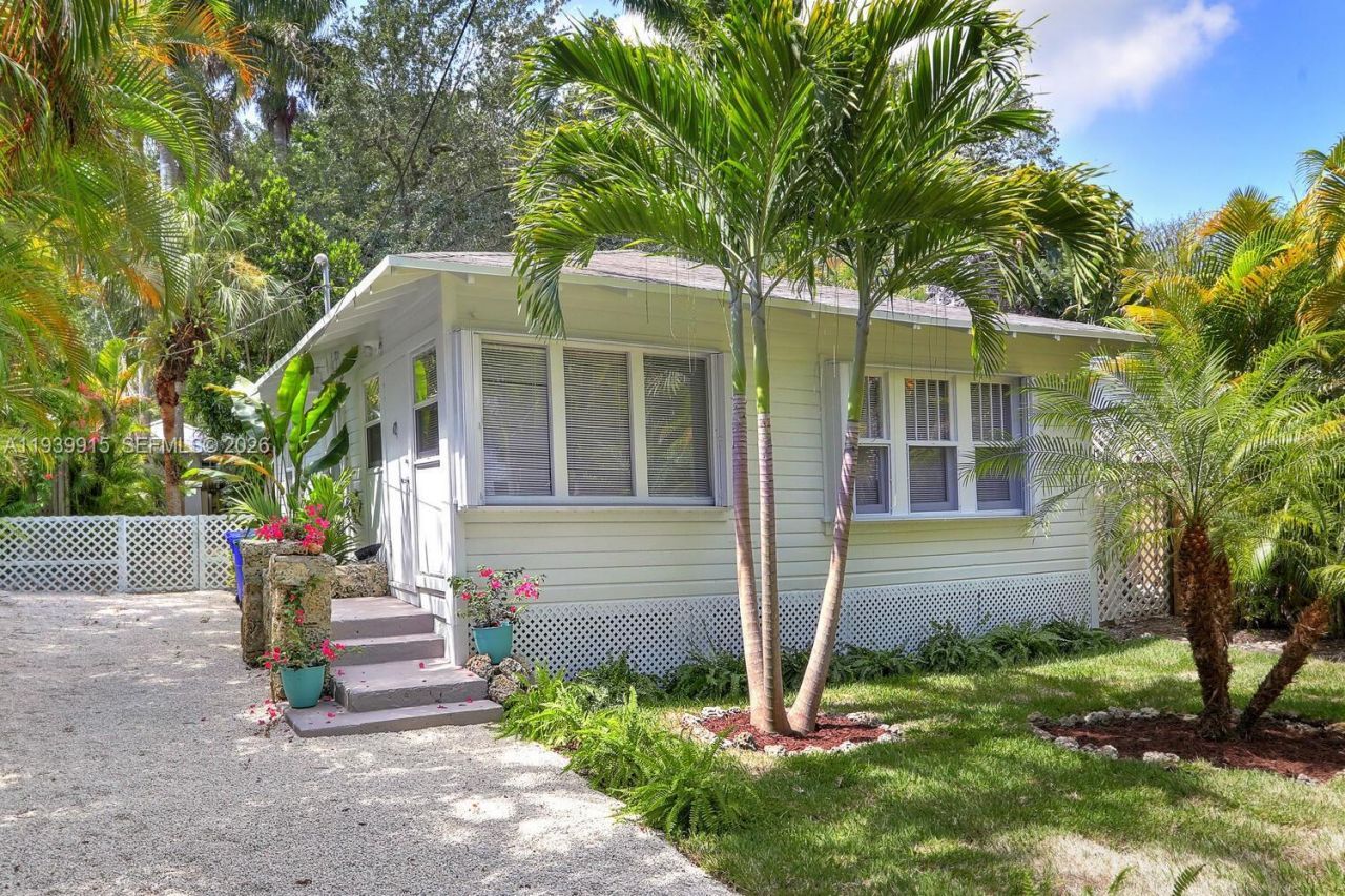 3660 Poinciana Ave, Coconut Grove, FL 33133 Photo