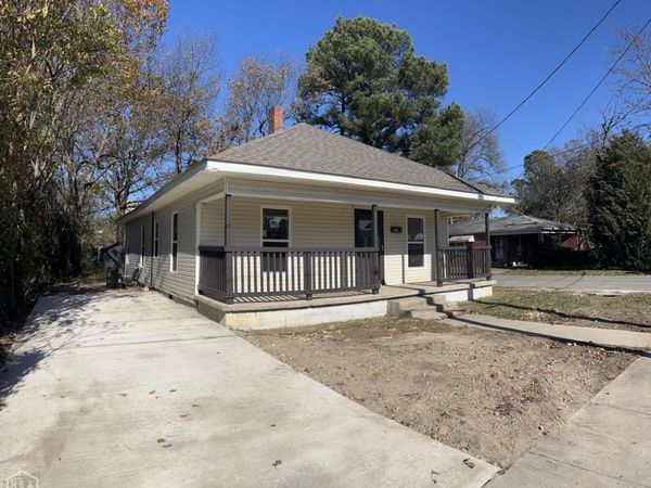 1302 W Monroe, Jonesboro, AR 72401