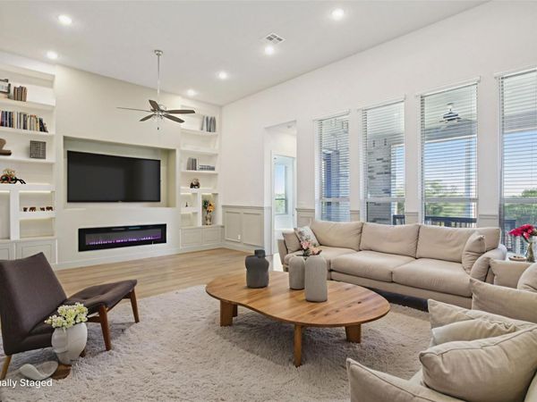 517 Copper Sage DR, San Marcos, TX 78666