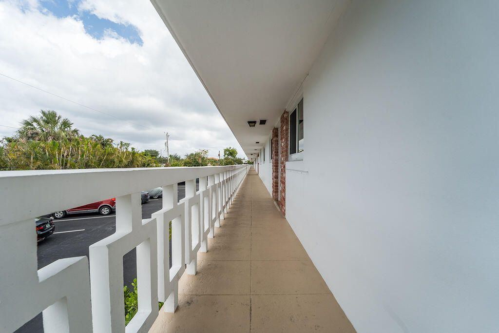 331 Tequesta Drive, Unit 221, Tequesta, FL 33469 Photo