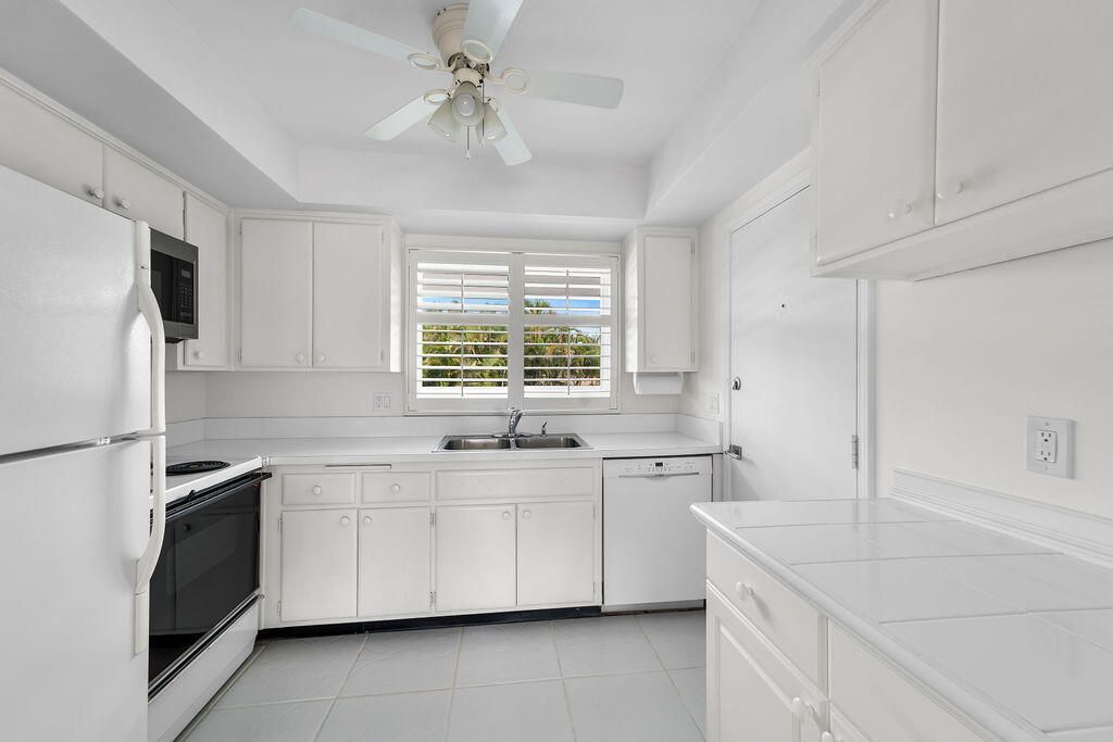 331 Tequesta Drive, Unit 221, Tequesta, FL 33469 Photo