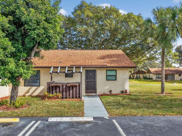 28 Via De Casas Norte, Unit 28, Boynton Beach, FL 33426