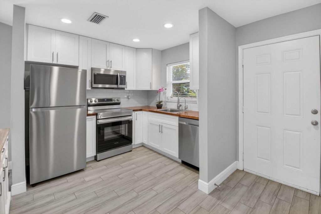 28 Via De Casas Norte, Unit 28, Boynton Beach, FL 33426 Photo