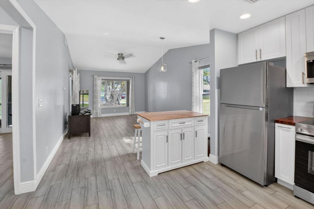 28 Via De Casas Norte, Unit 28, Boynton Beach, FL 33426 Photo