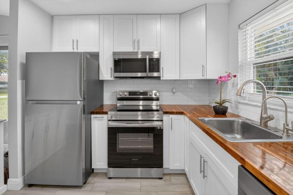 28 Via De Casas Norte, Unit 28, Boynton Beach, FL 33426 Photo