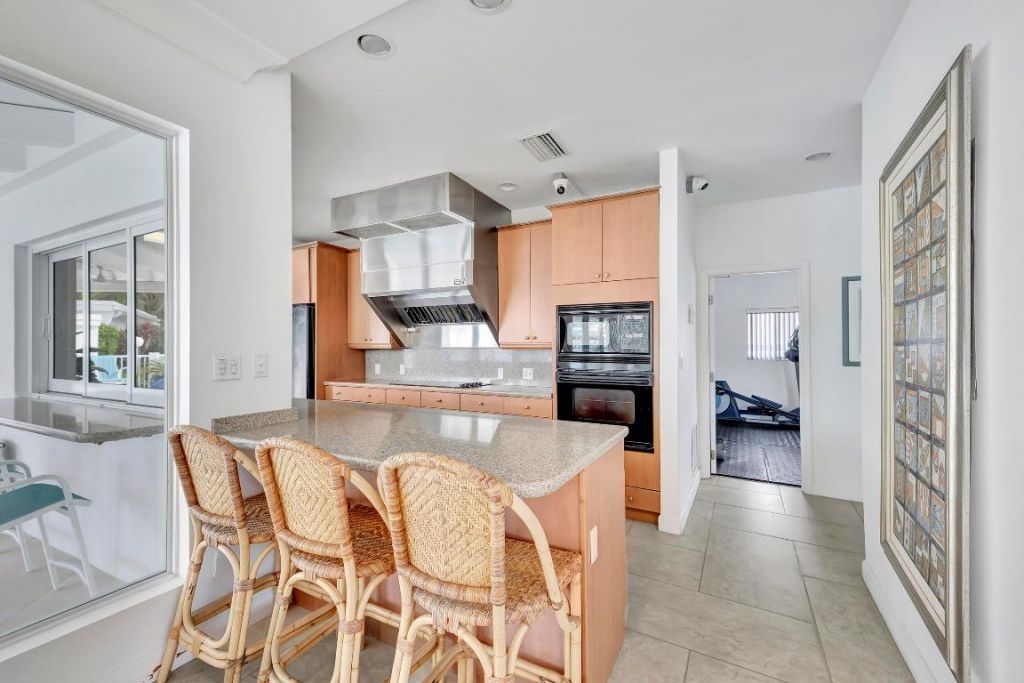 1212 Hillsboro Mile, Unit 20, Hillsboro Beach, FL 33062 Photo