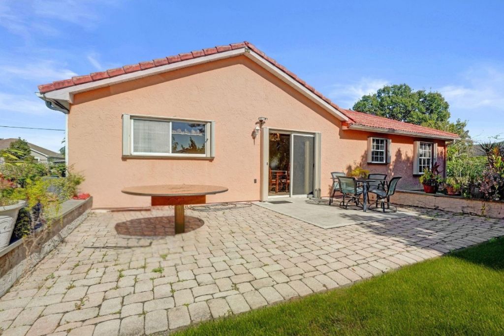 1244 SW Bellevue Ave, Port Saint Lucie, FL 34953 Photo