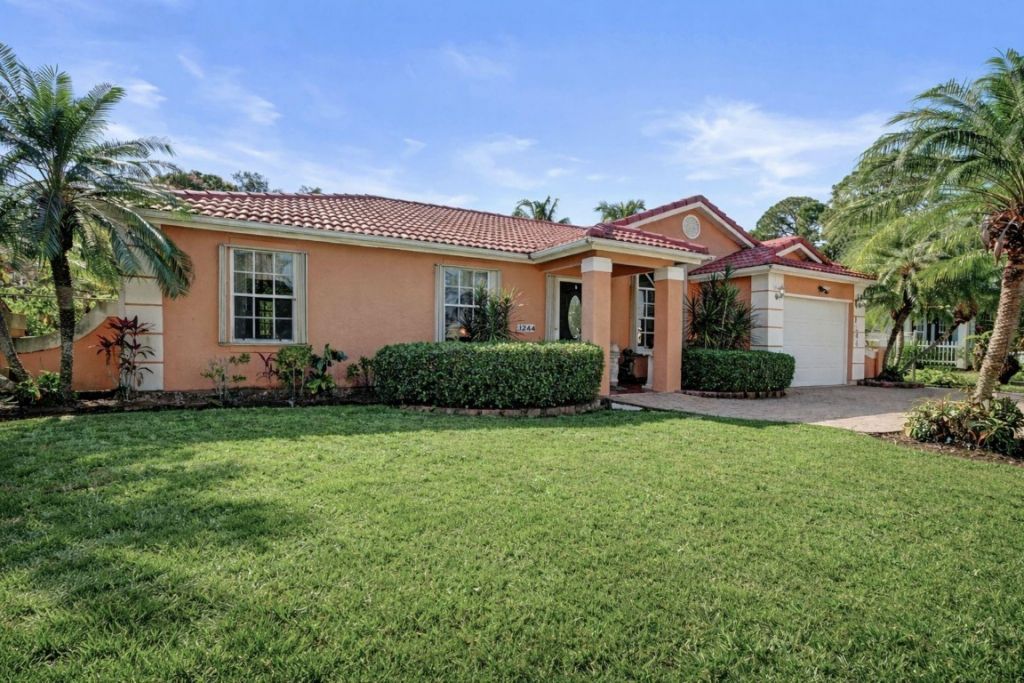1244 SW Bellevue Ave, Port Saint Lucie, FL 34953 Photo