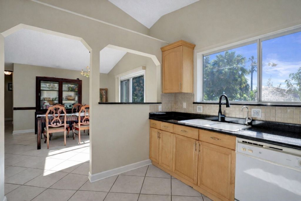 1244 SW Bellevue Ave, Port Saint Lucie, FL 34953 Photo