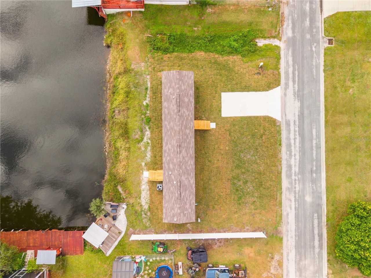 411 Lagoon Court, Kenansville, FL 34739 Photo