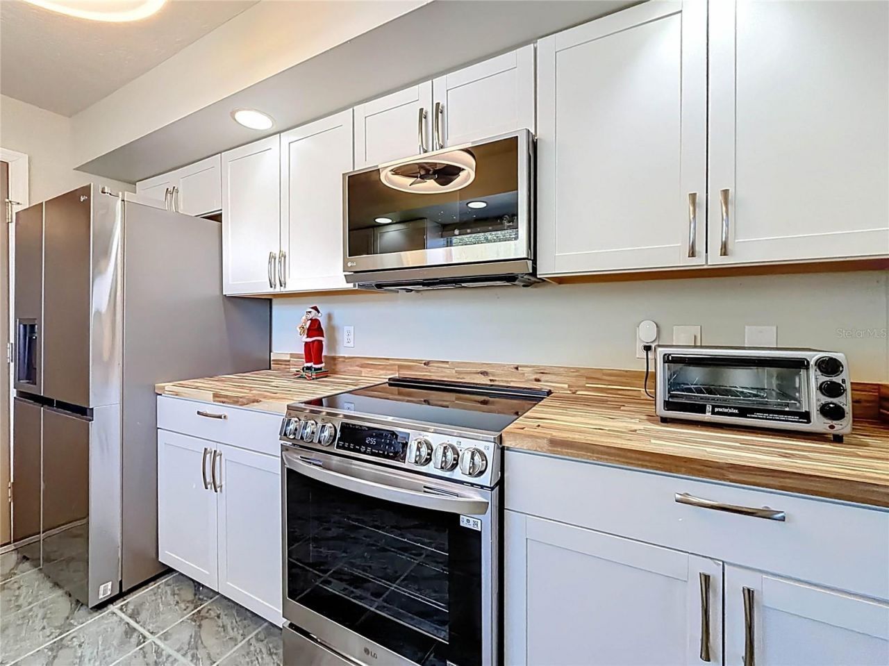 421 NW 14th Place, Crystal River, FL 34428 Photo