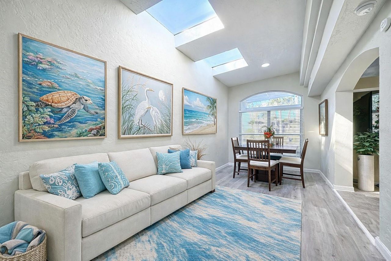 421 NW 14th Place, Crystal River, FL 34428 Photo