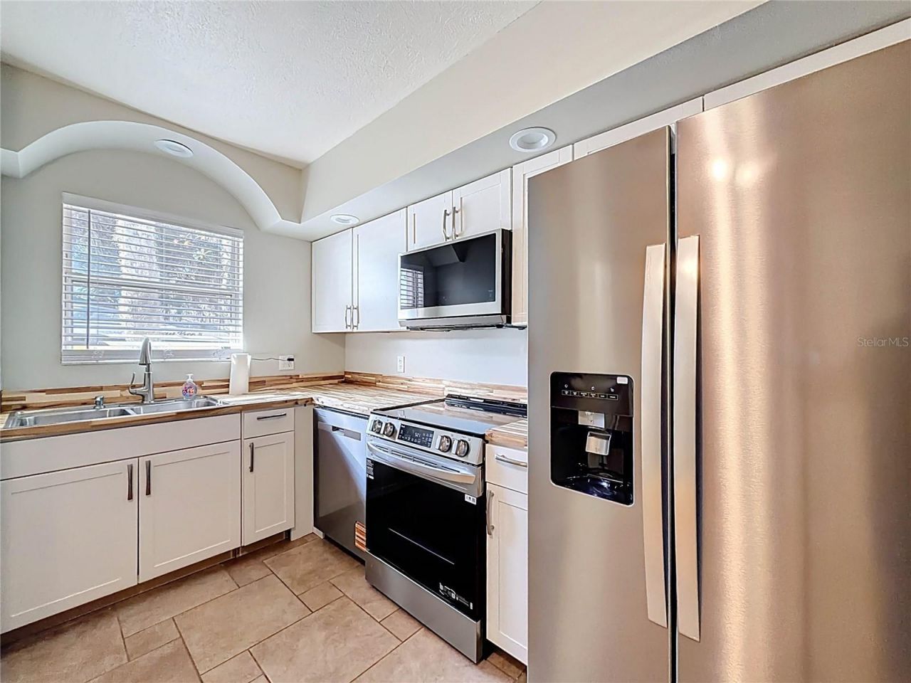 421 NW 14th Place, Crystal River, FL 34428 Photo