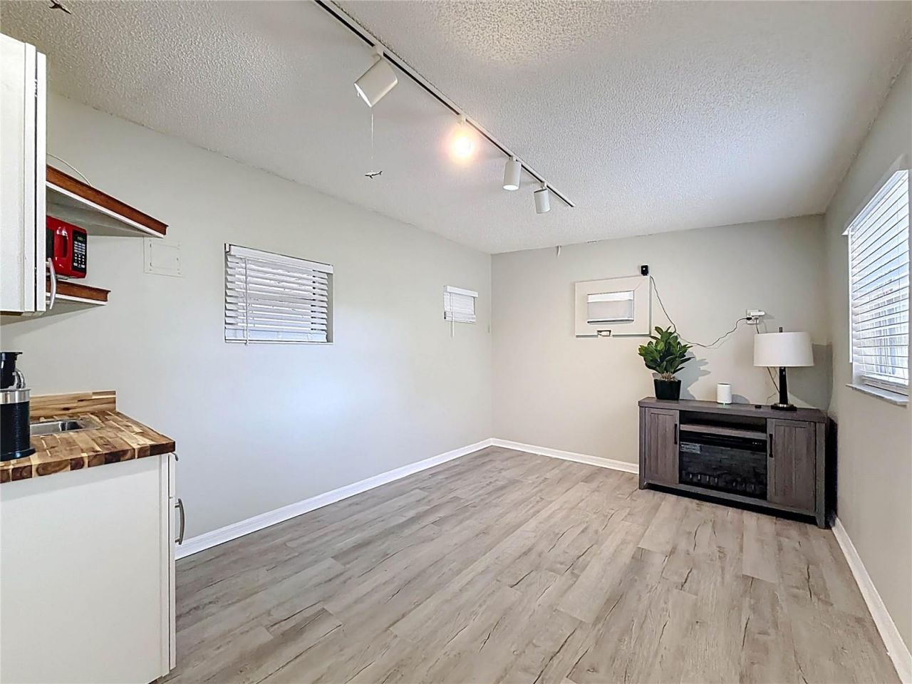 421 NW 14th Place, Crystal River, FL 34428 Photo