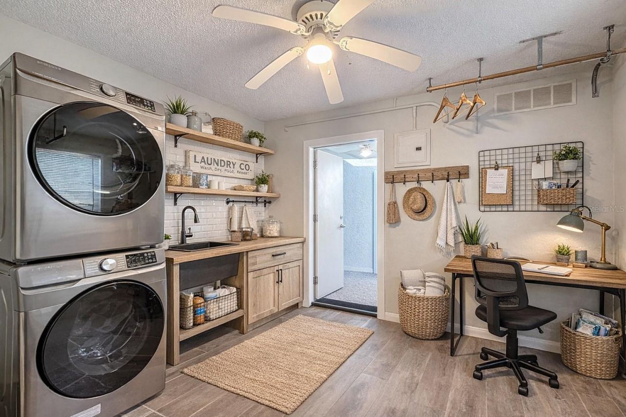 421 NW 14th Place, Crystal River, FL 34428 Photo