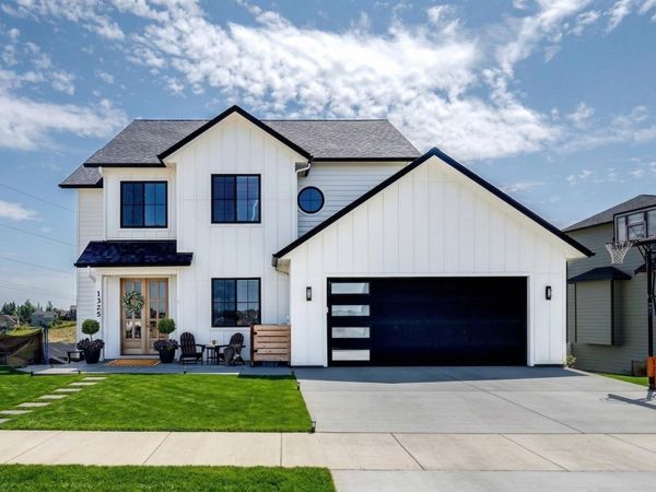 1325 SW Panorama Drive, Pullman, WA 99163