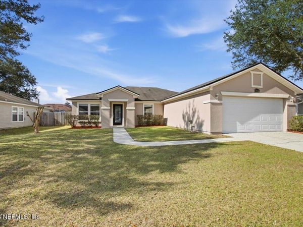 1472 REDBIRD CREEK Drive, Jacksonville, FL 32221