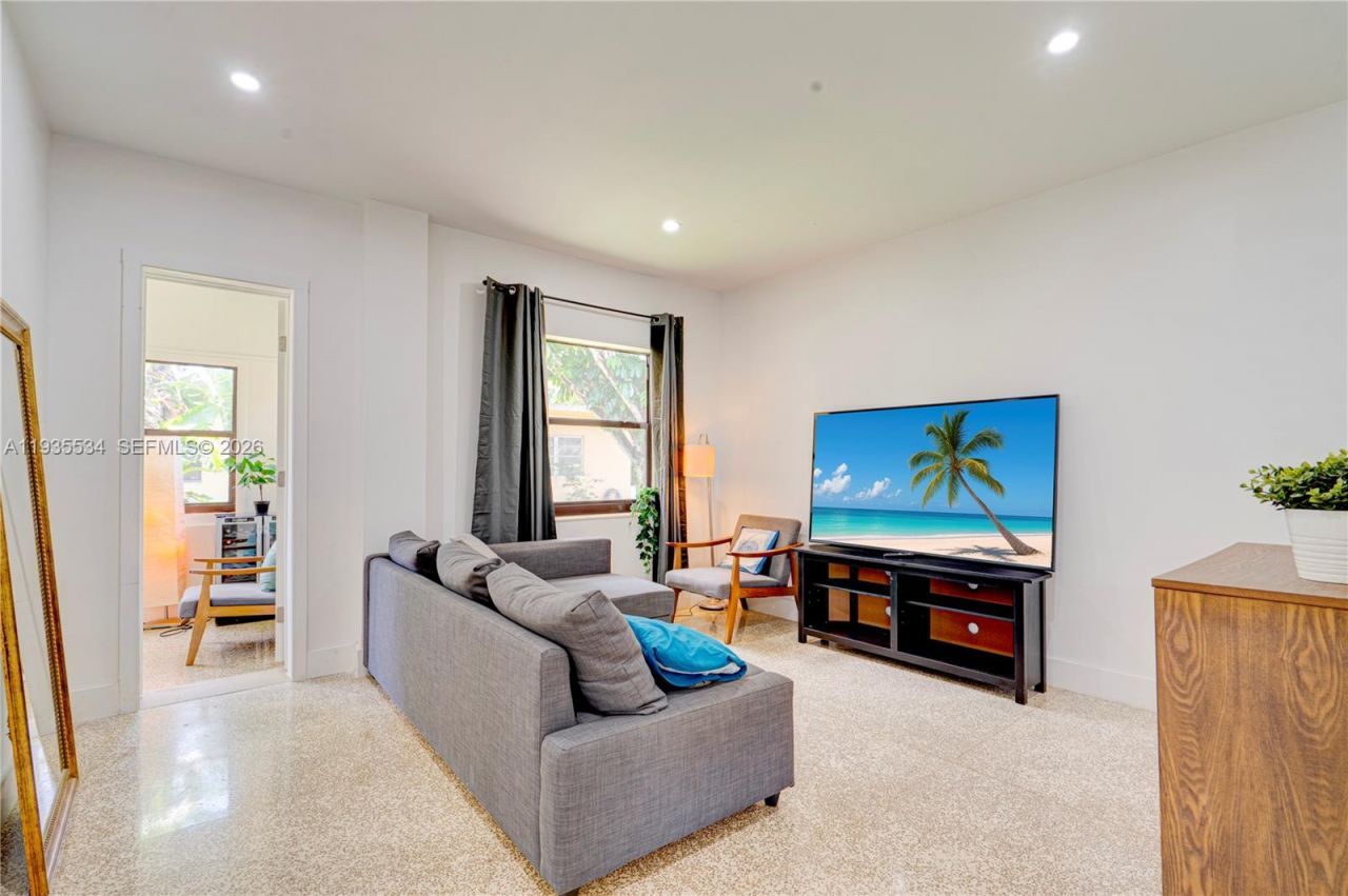 234 NE 111th St , Unit 1, Miami, FL 33161 Photo