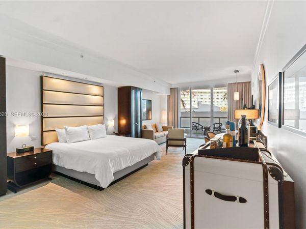 4391 Collins Ave, Unit 303, Miami Beach, FL 33140