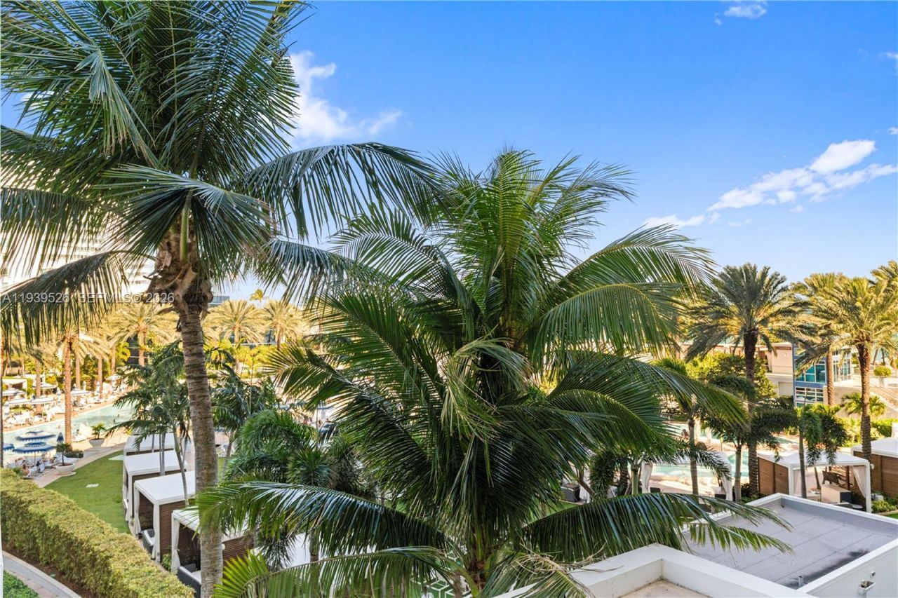 4391 Collins Ave, Unit 303, Miami Beach, FL 33140 Photo