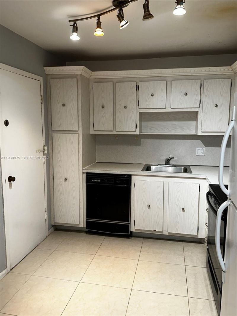 Please Call For Address, Unit 1607, Hollywood, FL 33019 Photo