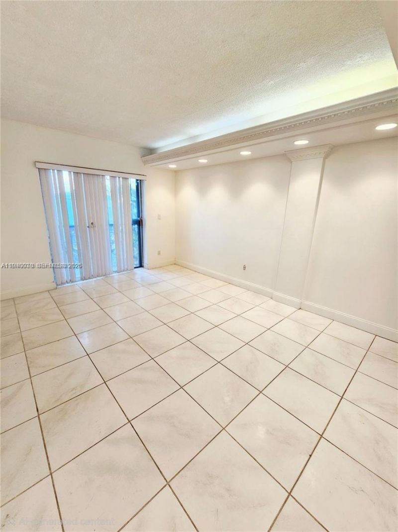 3494 E 4th Ave , Unit 1207, Hialeah, FL 33013 Photo