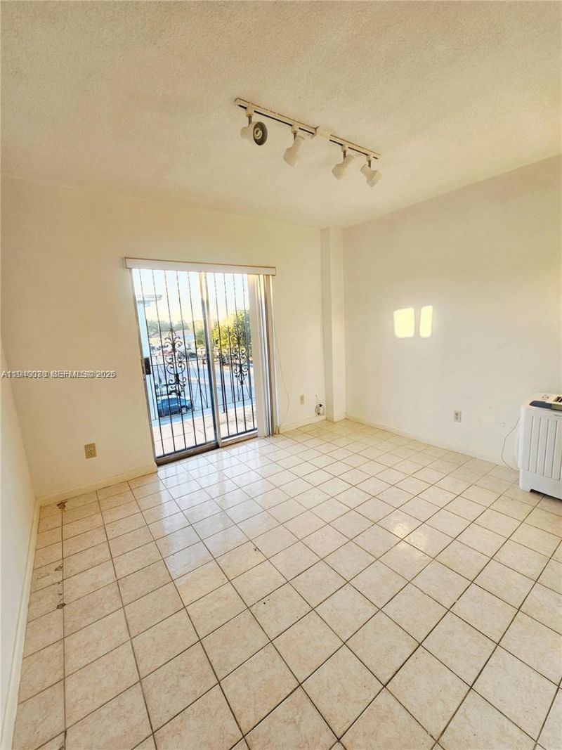3494 E 4th Ave , Unit 1207, Hialeah, FL 33013 Photo