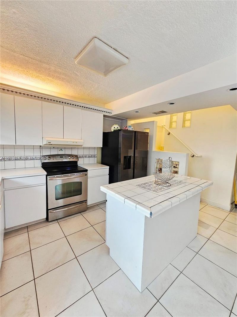 3494 E 4th Ave , Unit 1207, Hialeah, FL 33013 Photo