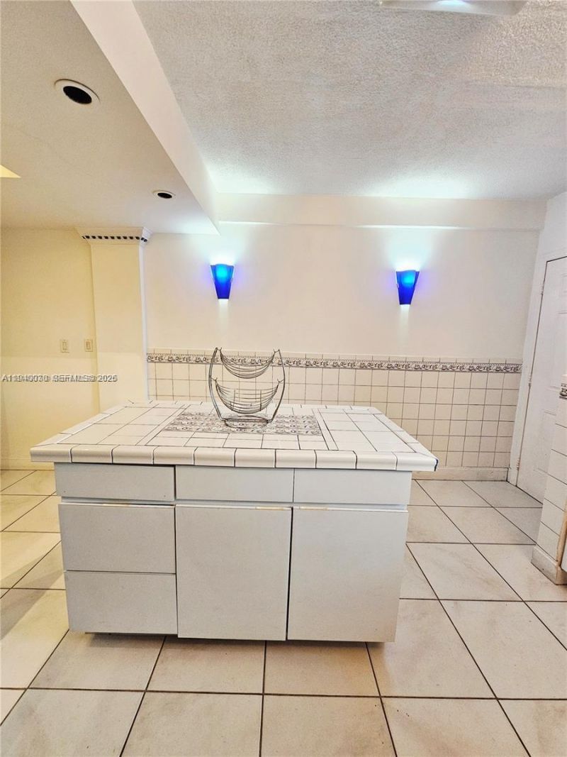 3494 E 4th Ave , Unit 1207, Hialeah, FL 33013 Photo