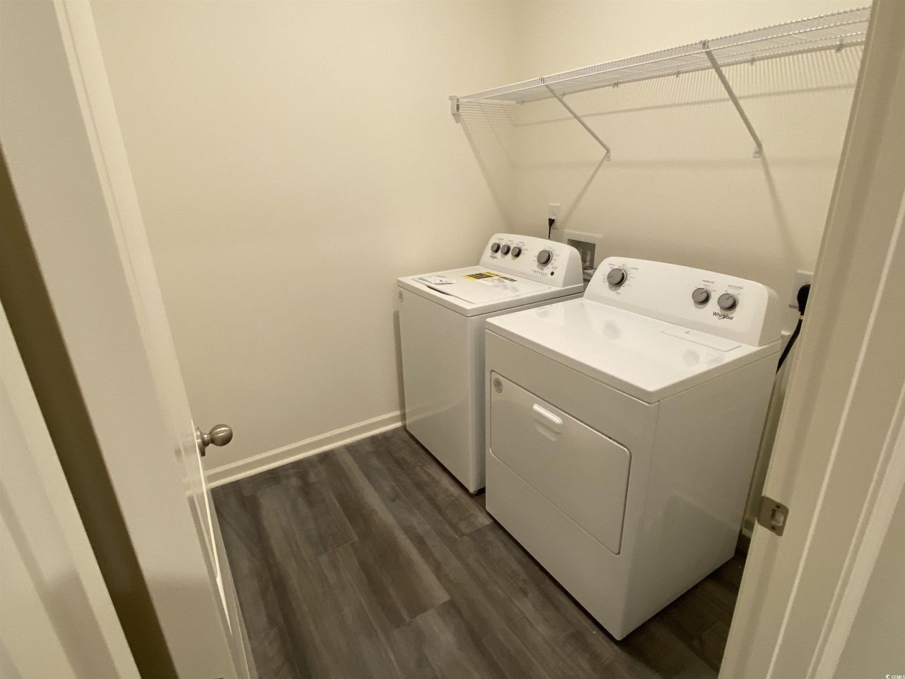 345 Azimuth Dr Photo 13