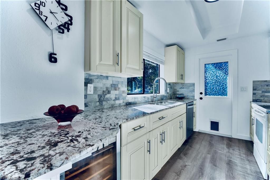 448 Santa Cruz St , North Fort Myers, FL 33903 Photo